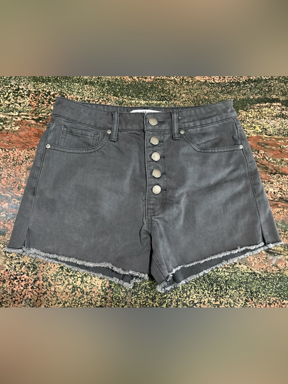Velvet Heart Denim Betsy Short HR Black Size 26 Exposed Button Fly Raw Hem NWOT